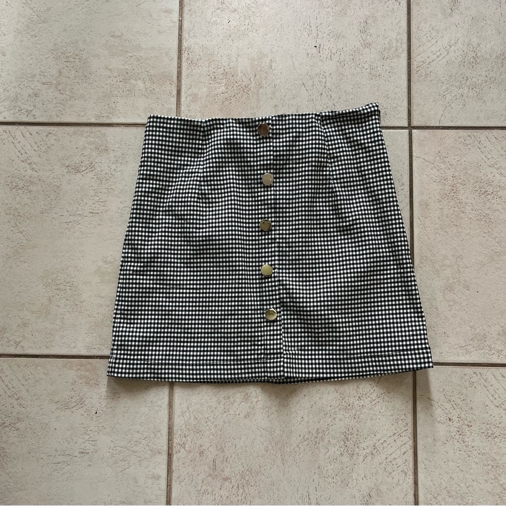 Classic Black and White Checkered Skirt